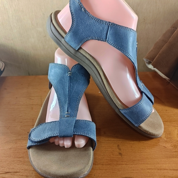 Taos Dark Blue Leather Adjustable Strap Sandals – Women’s Size 10 - Picture 3 of 12